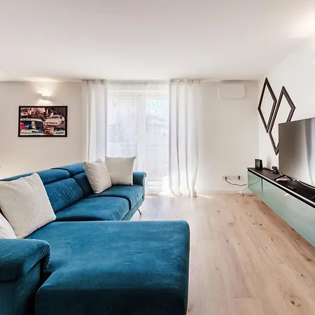 Daire Panorama Pool House *